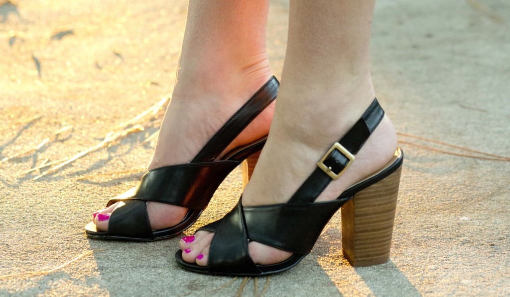 chinese laundry black sandal heels