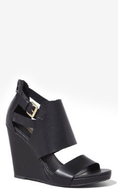 black heels with strap