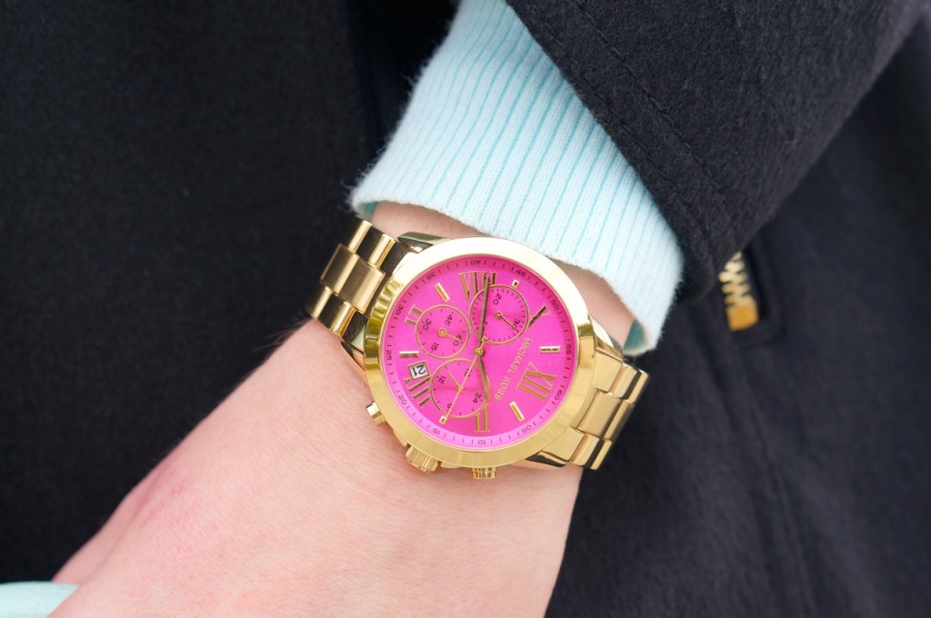 micharel-kors-pink-and-gold-watch