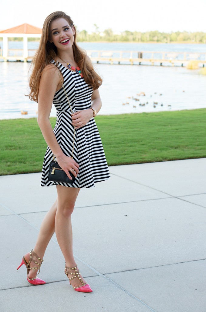 thin-black-white-stripe-dress